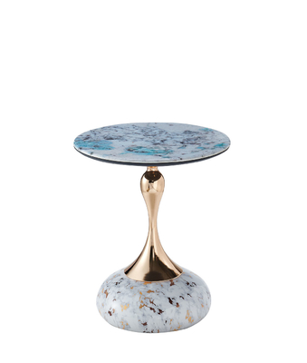 Elegantny stolik z metalową bazą stołu kawowego