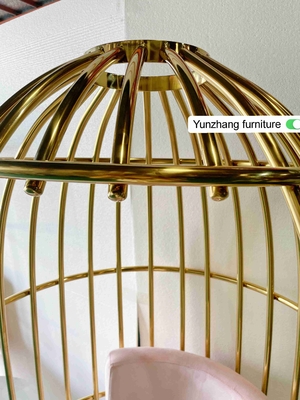 Wygodne metalowe krzesło z klatką dla ptaków ze stali nierdzewnej na bankiet hotelowy