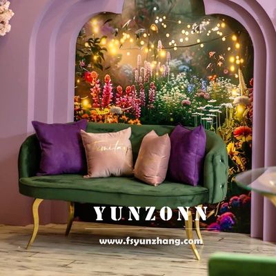 Dobra cena. Nowoczesna sofa dwuosobowa ze stali nierdzewnej z aksamitną tkaniną do hoteli i wesel w Internecie