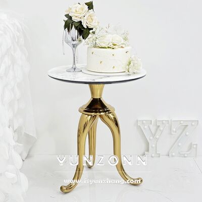 Dobra cena Nowoczesny stolik kawowy w europejskim stylu, jasny, turecki mebel do salonu z ruchomym blatem i metalową konstrukcją w Internecie