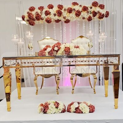 Dobra cena Luksusowe kwadratowe stoły jadalniane ze stalową ramą i kryształowymi zdobieniami na wesela i do hoteli - na eleganckie wydarzenia w Internecie