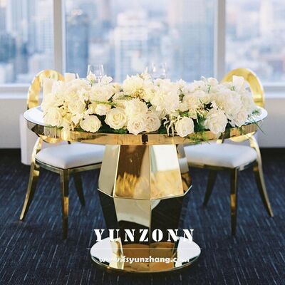 Dobra cena Sprzedam nowy model złoty stojak na tort ze stali nierdzewnej z okrągłym lustrzanym blatem w Internecie