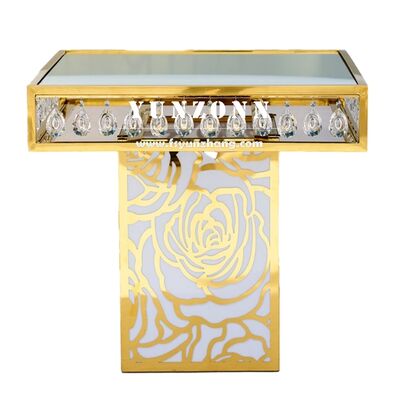 Dobra cena Luksusowe meble ślubne cena fabryczna stalowa kwadratowa różowa podstawa lustro szkło kryształowe ciasto stolik w Internecie